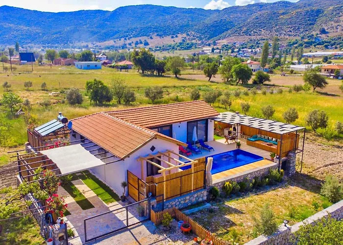 Villa 2 Bedroom Secluded In Saribelen