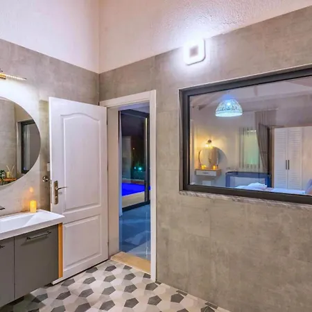 빌라 2 Bedroom Secluded In Saribelen 칼칸